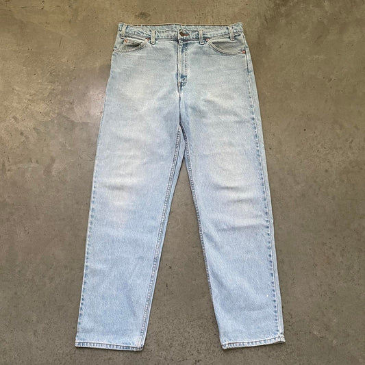 Vintage Levi’s 550 Light Wash Jeans