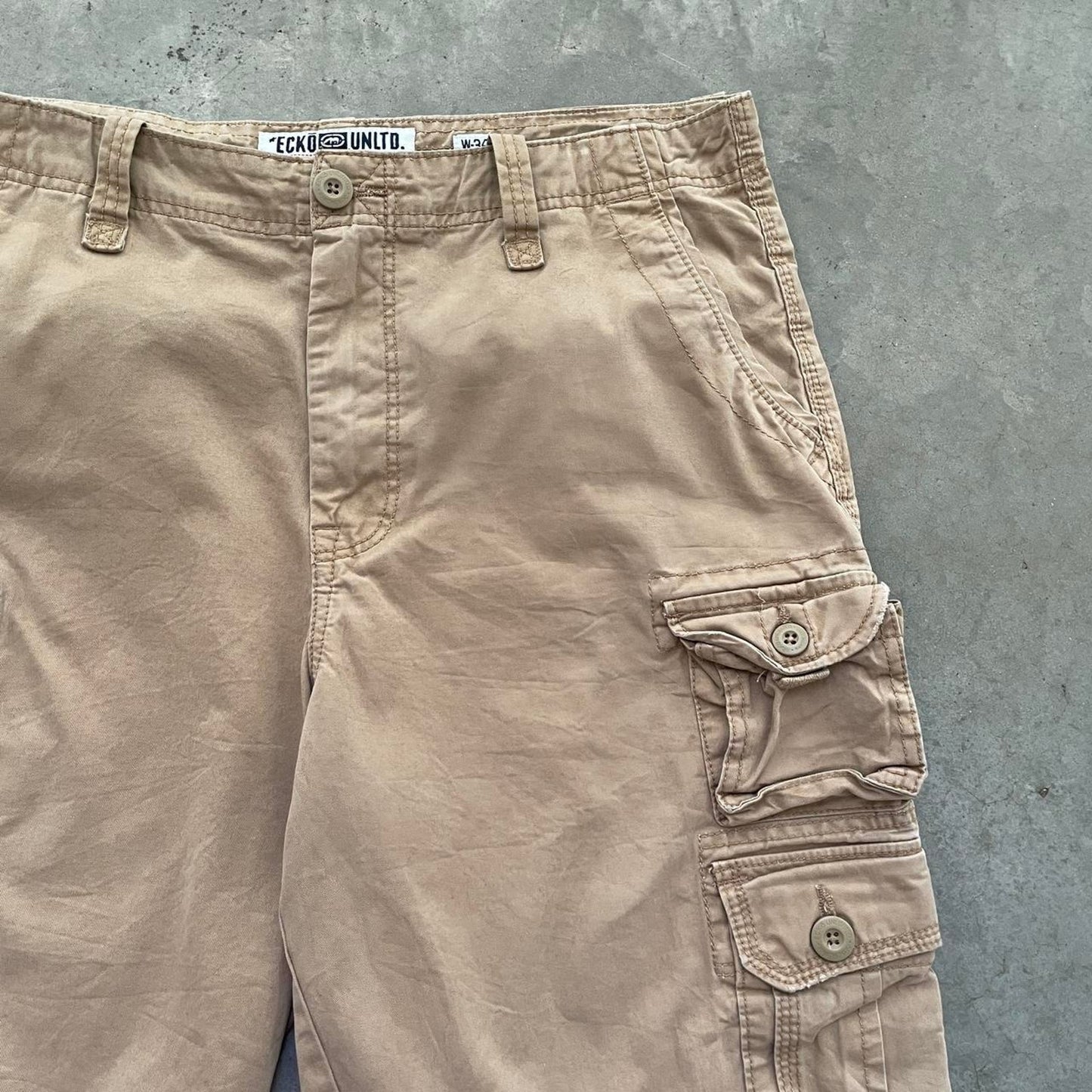 Eckō Unltd. Tan Cargo Shorts